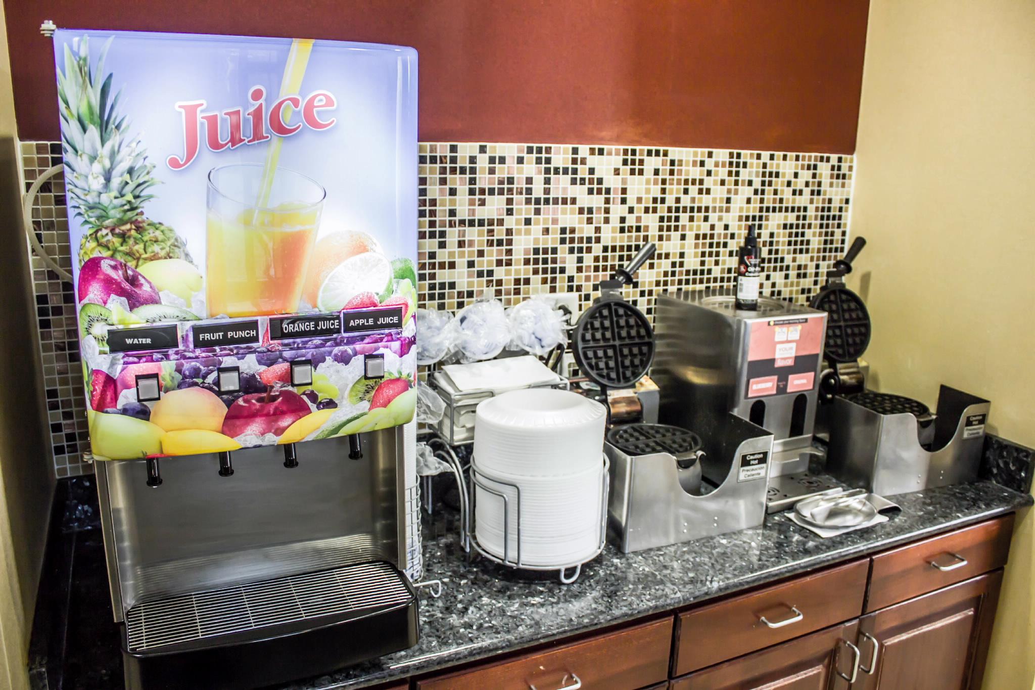 Comfort Suites Orlando Airport Bagian luar foto