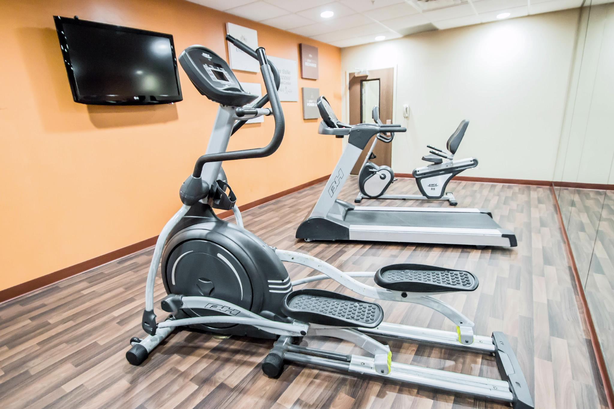 Comfort Suites Orlando Airport Bagian luar foto
