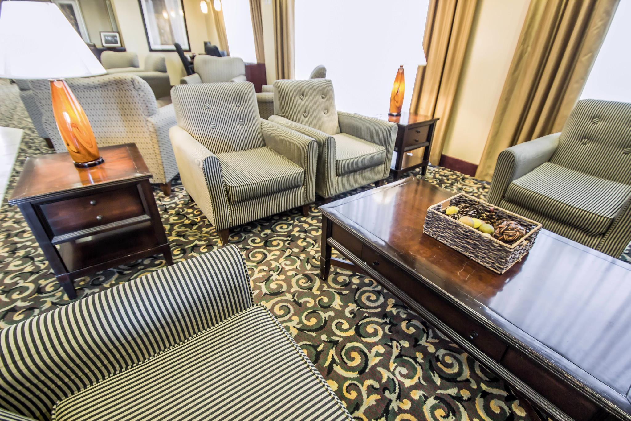 Comfort Suites Orlando Airport Bagian luar foto