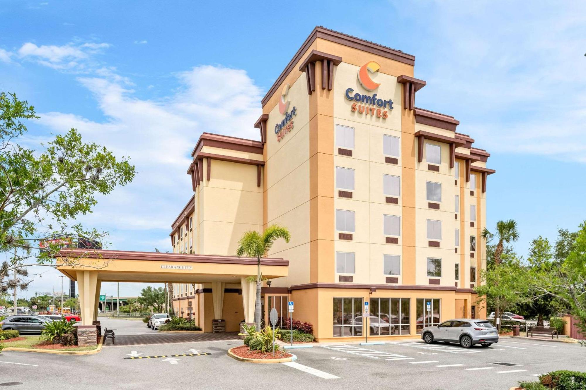 Comfort Suites Orlando Airport Bagian luar foto